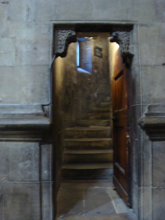 Enter to climb to the top of the Duomo